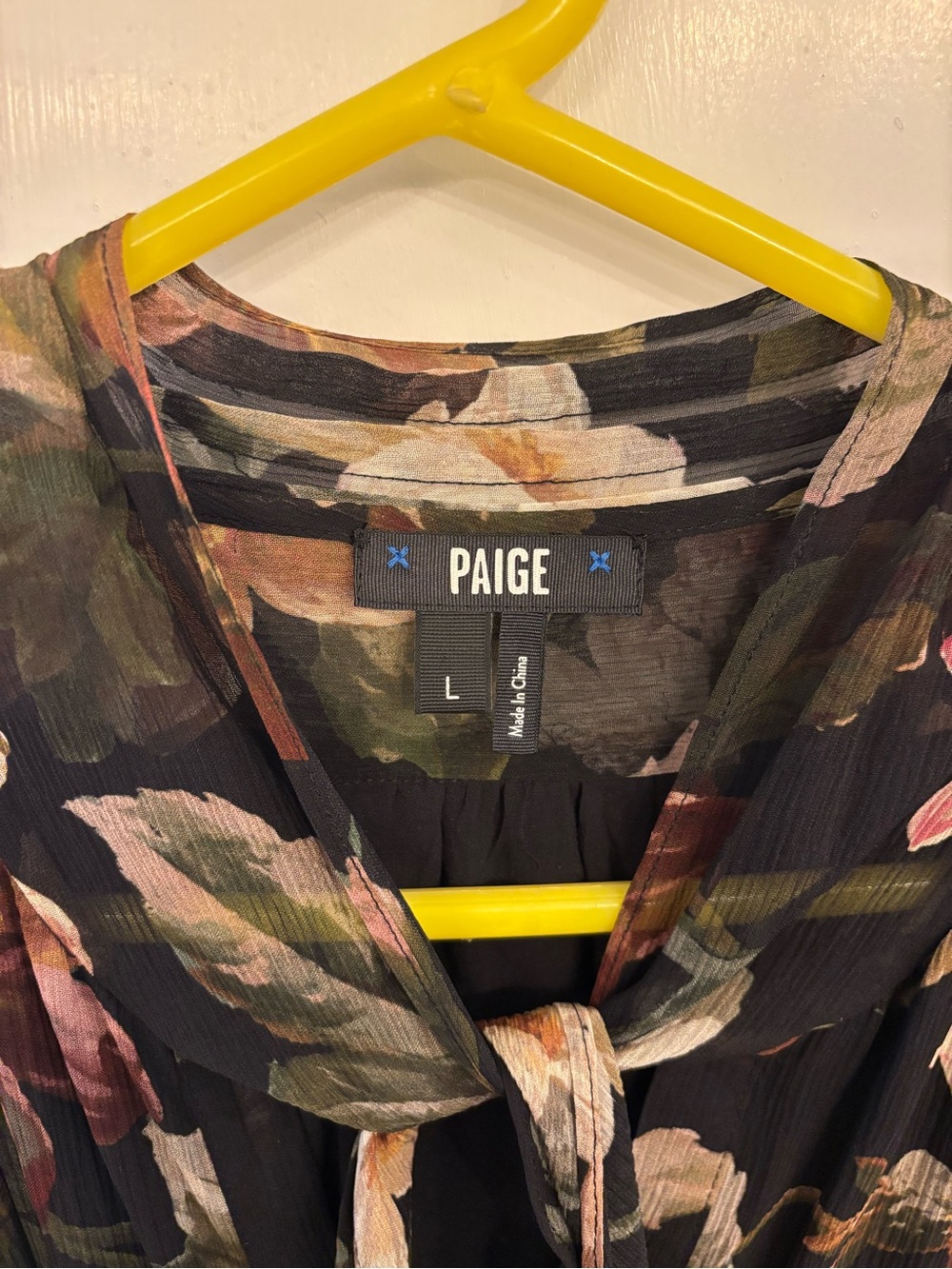 PAIGE Elynne Black Floral Tie-Neck Pleated Blouse - Picture 3 of 7